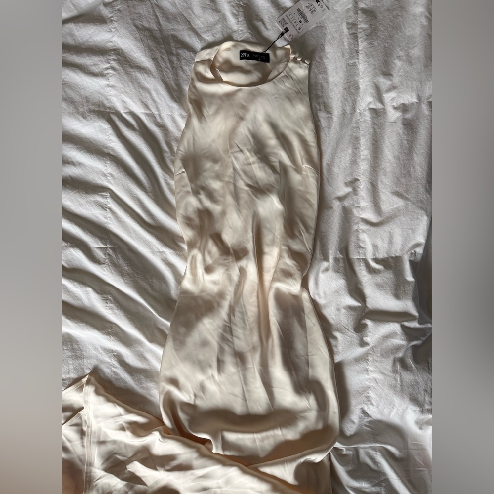 ZARA Ecru Satin Effect Midi goddess dress Open Twist Back Small NEW - Picture 9 of 11